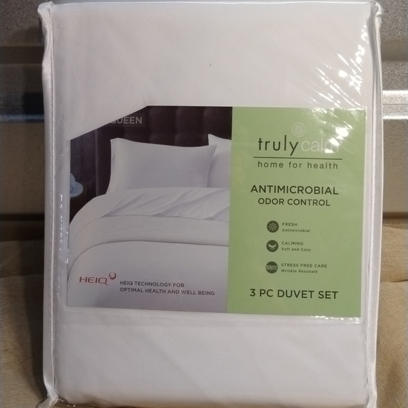 Truly Calm Antimicrobial and Anti-Odor 3 Piece Full/Queen Duvet Set - White - Picture 2 of 7